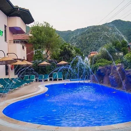 Oezay Apart Lägenhetshotell 3*